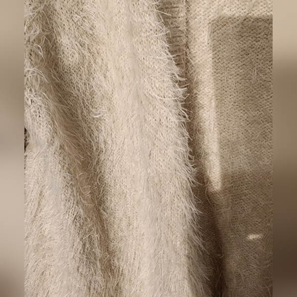 Monk & Lou fuzzy cardigan - Picture 3 of 5